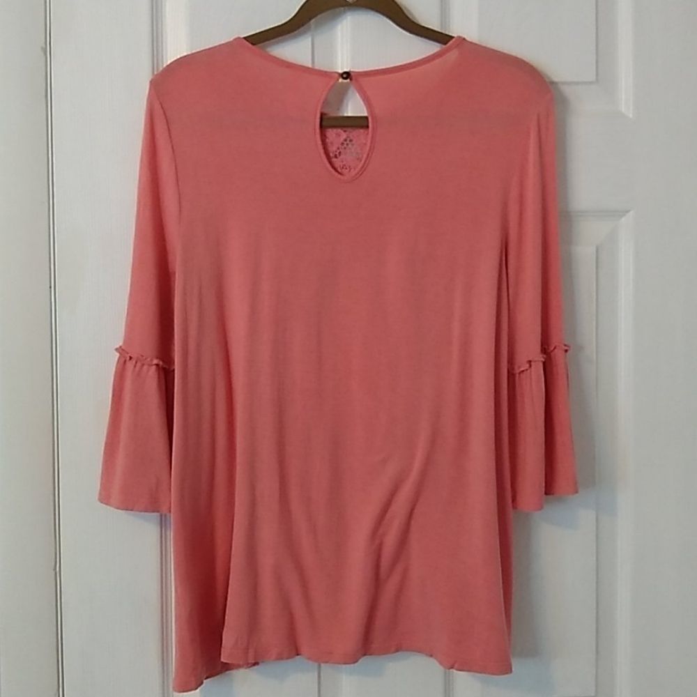 Xhilaration women's blouse , lace detail s… - Picture 5 of 6